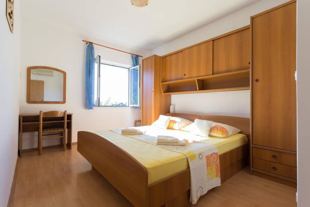 Apartments Njiric Zaton  Extérieur photo